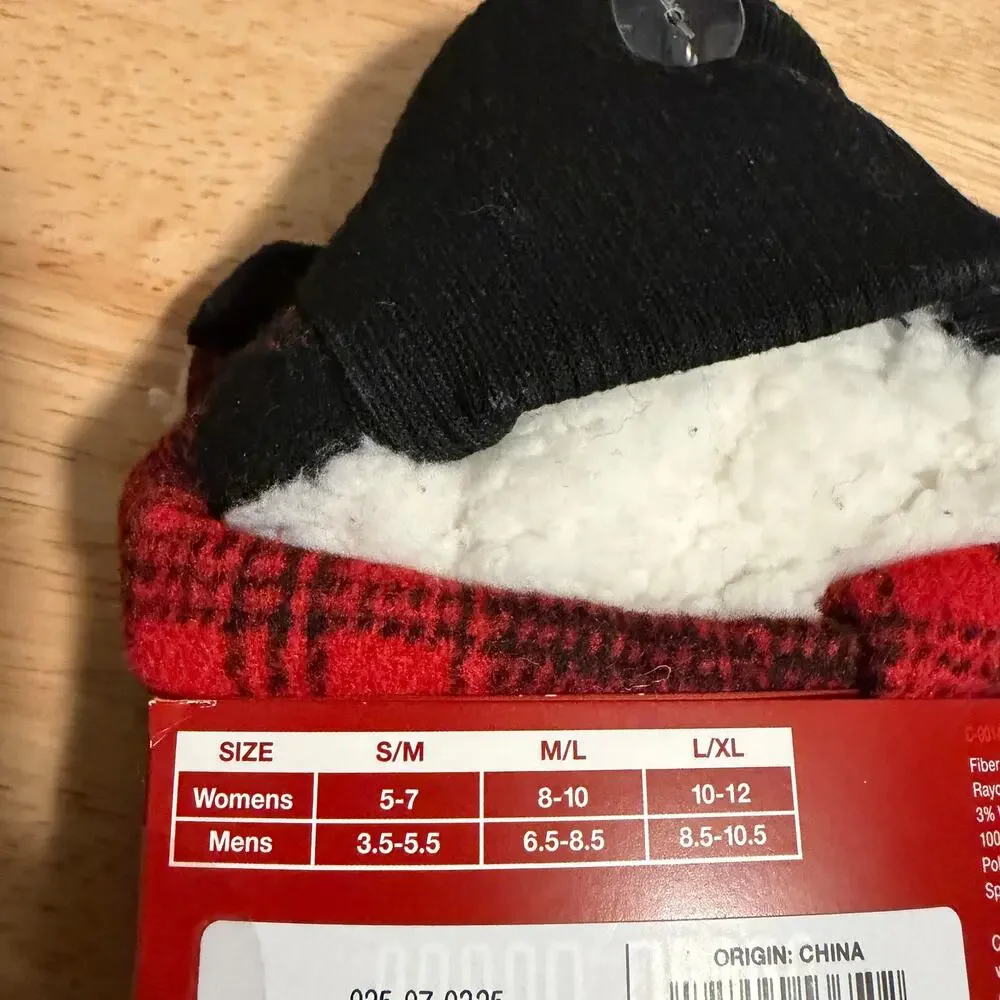 Wondershop Red and Black High Rise Slipper Socks with Grippers - Size Small/Med